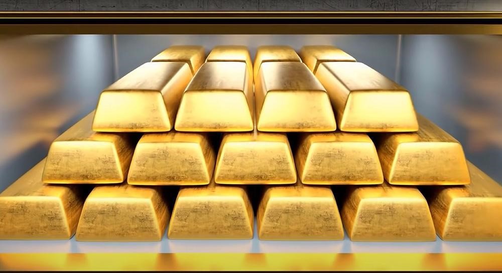 美国PCE数据前金价跌破3300关口，技术破位下行但降息预期仍提供支撑
